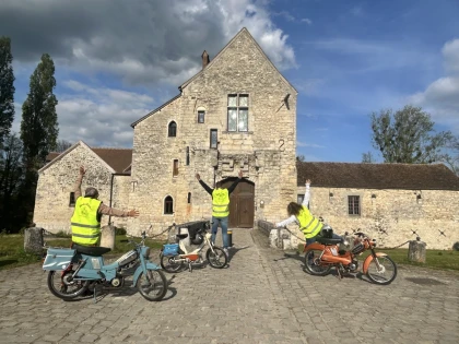 Balade en mobylettes Vintage à la demi journée - Chantilly Senlis Fun