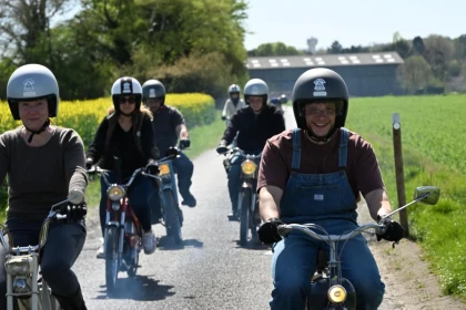 Balade en mobylettes Vintage à la demi journée - Chantilly Senlis Fun