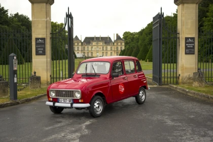 Circuits touristiques (demi-journée) à bord de Renault 4L - Chantilly Senlis Fun