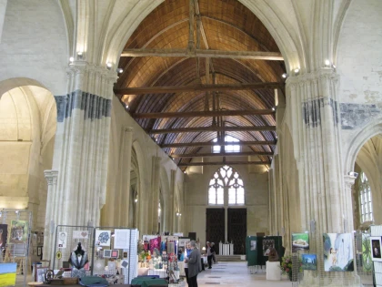 Visite guidée "Saint-Pierre de Senlis, de l’église médiévale au lieu culturel" - Chantilly Senlis Fun